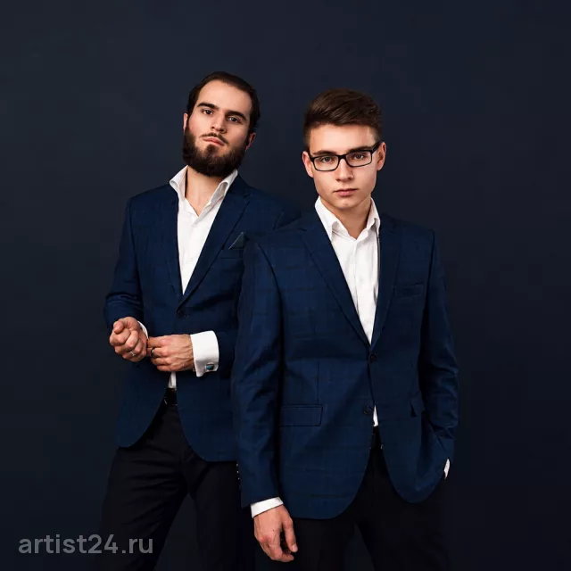 Дуэт ведущих Just Duet Show — ведущий