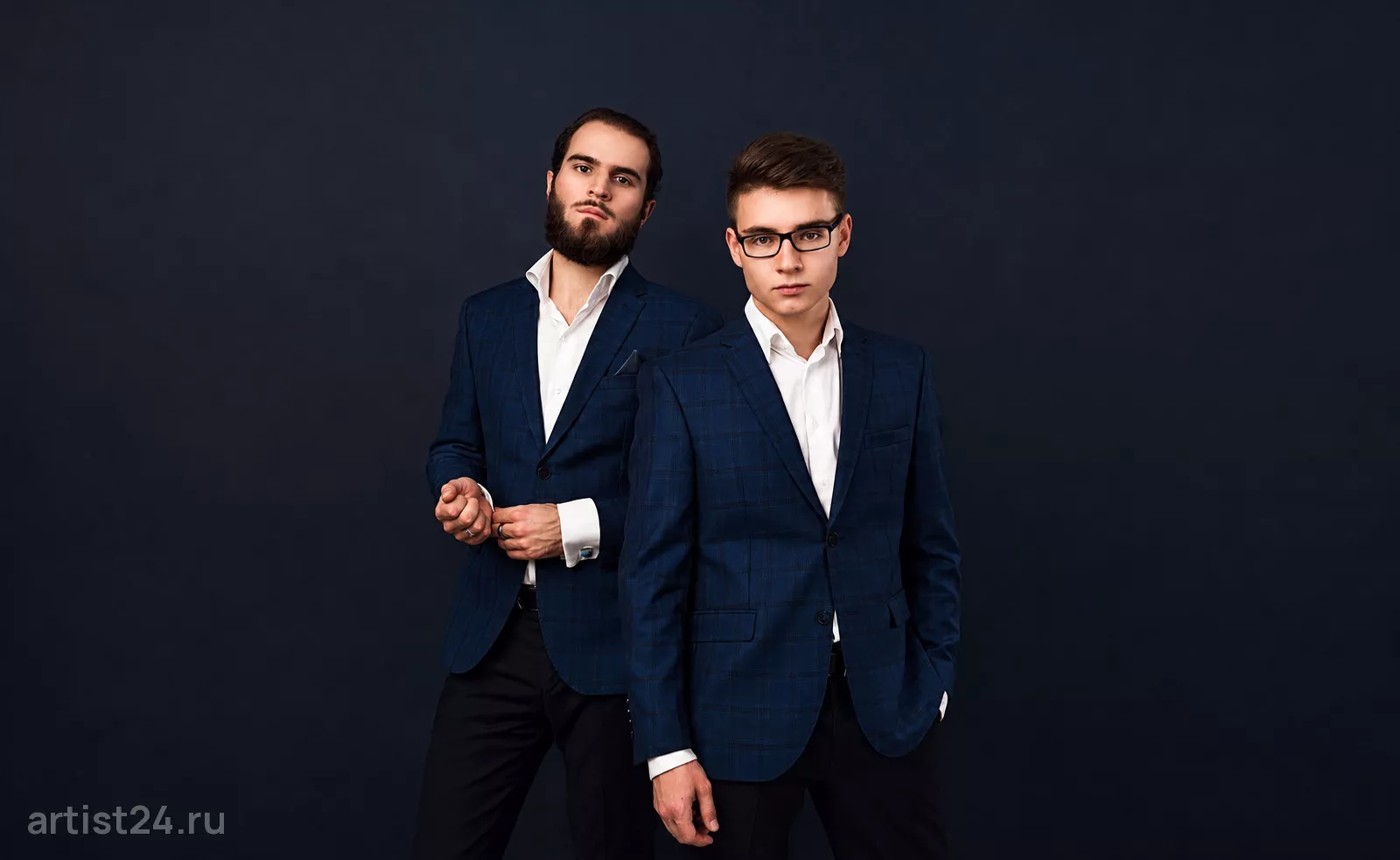 Дуэт ведущих Just Duet Show — ведущий