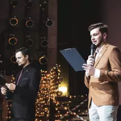 Ведущие дуэт «Не такие как все»
