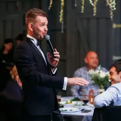 Ведущий Даниил Миронов