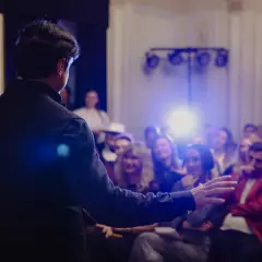 Гипнотизёр Сергей Шелест