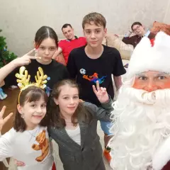 Дед Мороз и Санта Клаус (Алексей, «Дядя Лёша»)