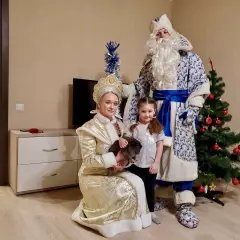 Шушарский Дед Мороз и Снегурочка