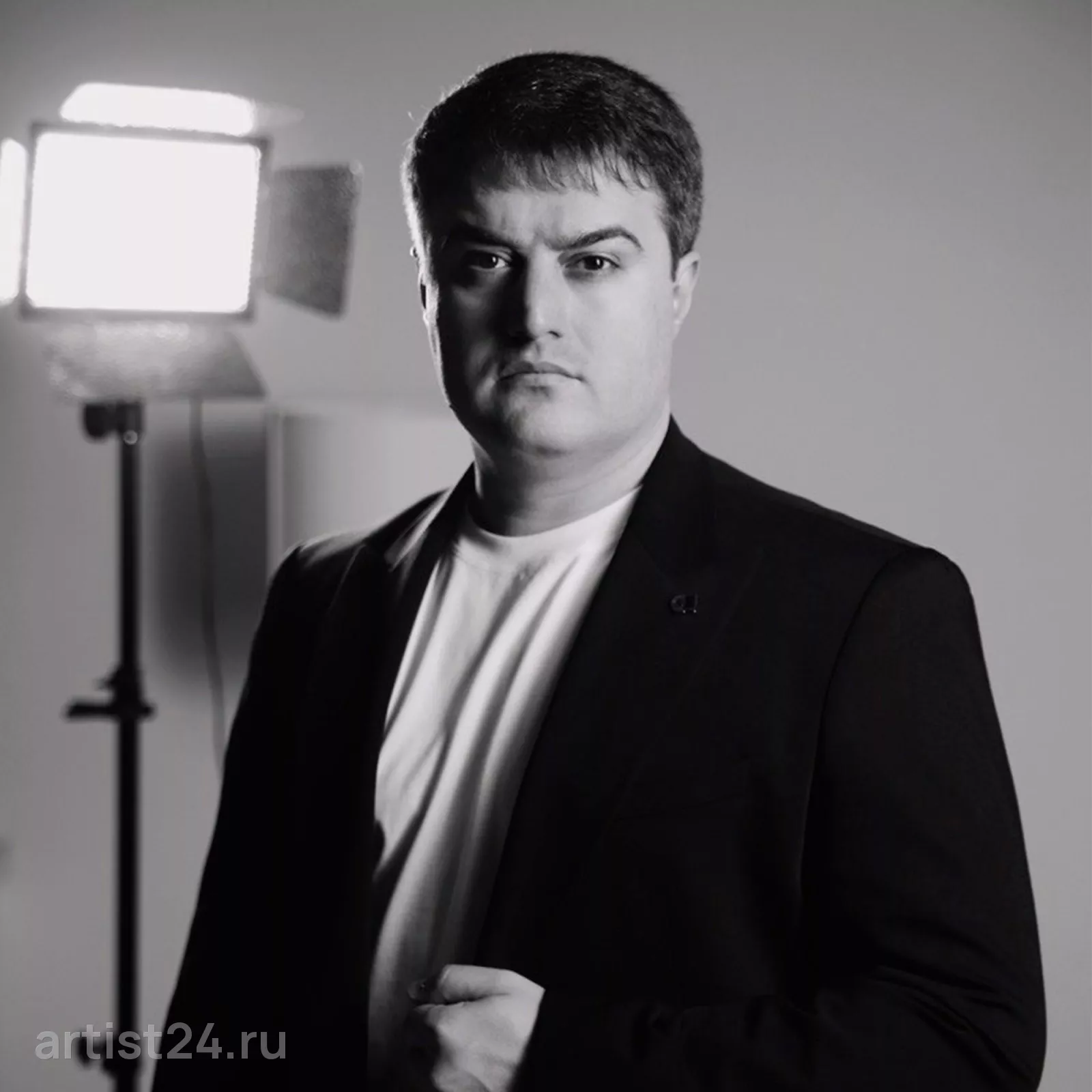 Айдамир Мугу — звезда эстрады