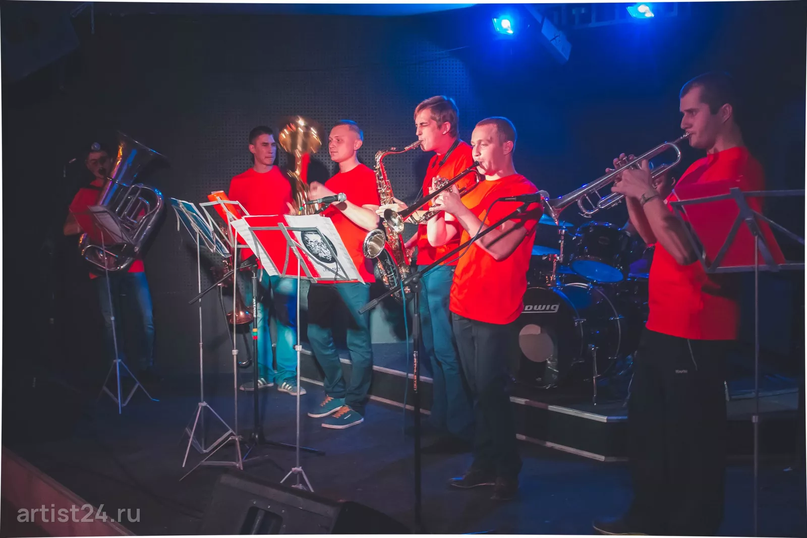 Кавер-группа Street Brass Band — кавер-группа