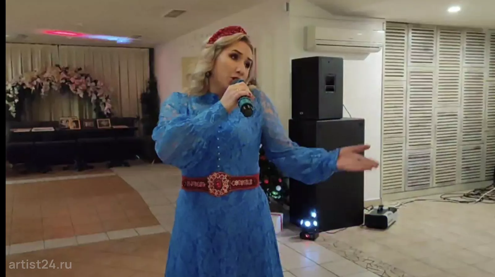 Вокалистка Светлана Галактионова — вокалист