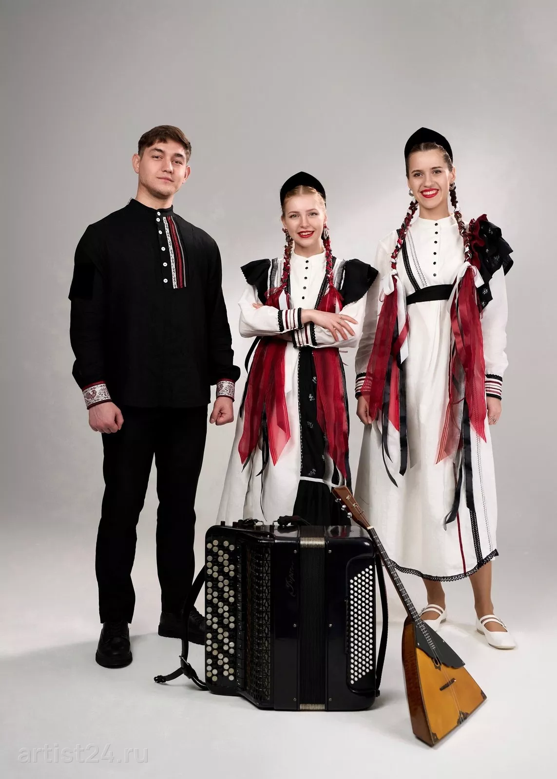 Фолк-группа «наРОДНОЕ» — музыкант