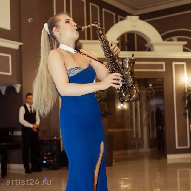 Саксофонистка Анастасия Веселова — саксофонист