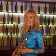 Саксофонистка Людмила Антонова