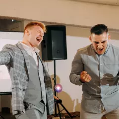 Ведущий Савелий Шишмаков