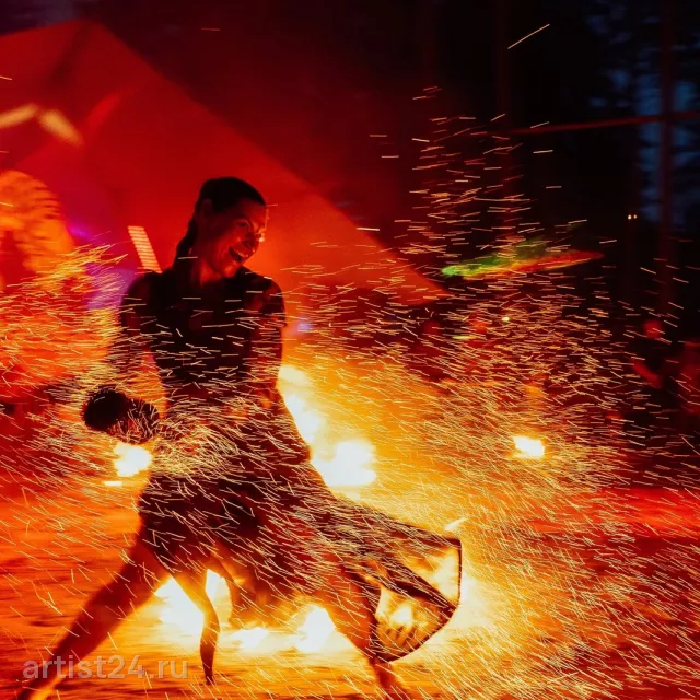 Фаер-шоу Infinity Fire Show — световое шоу, фото 4
