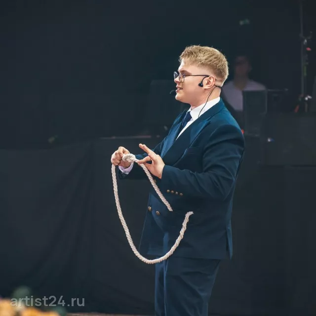 Фокусник Даниил Потапов — фокусник