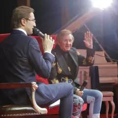 Ведущий Роман Акимов