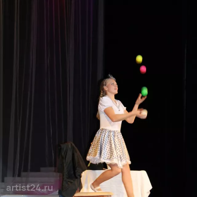 Цирковая артистка Полина Григорьева — цирковой артист, фото 4