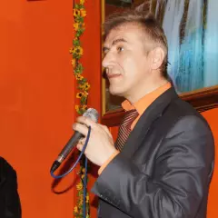 Вокалист Игорь Капульцевич