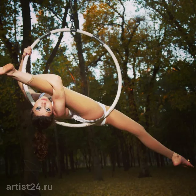 Воздушное шоу Prana Art Project — цирковой артист, фото 7
