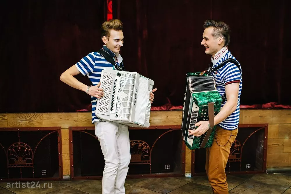 Баянист Антон Дорофеев (Антонио) — музыкант