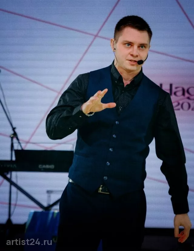Фокусник Кирилл Рогов — фокусник