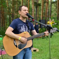 Певец Константин Киушов