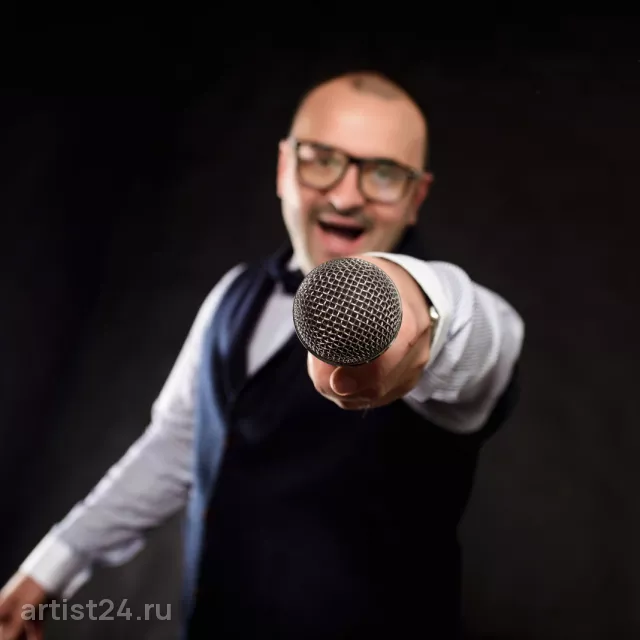 Ведущий Максим Светлый — ведущий