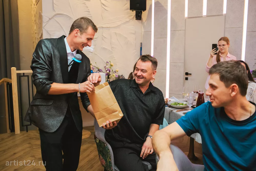 Иллюзионист Алексей Виненко — фокусник