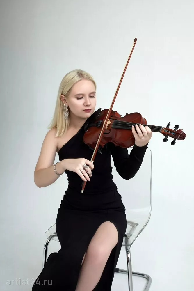 Скрипачка Диана Самойлова — скрипач