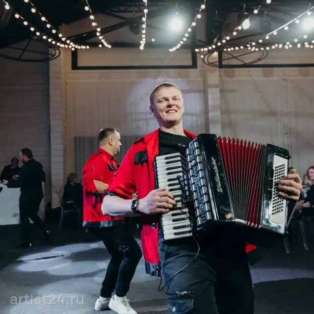 Аккордеонист Александр Столяр — музыкант