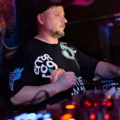 Диджей Андрей Шумилин