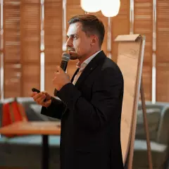 Спикер по продажам Александр Москаленко