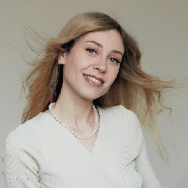 Спикер по маркетингу Алёна Залюбовина — спикер