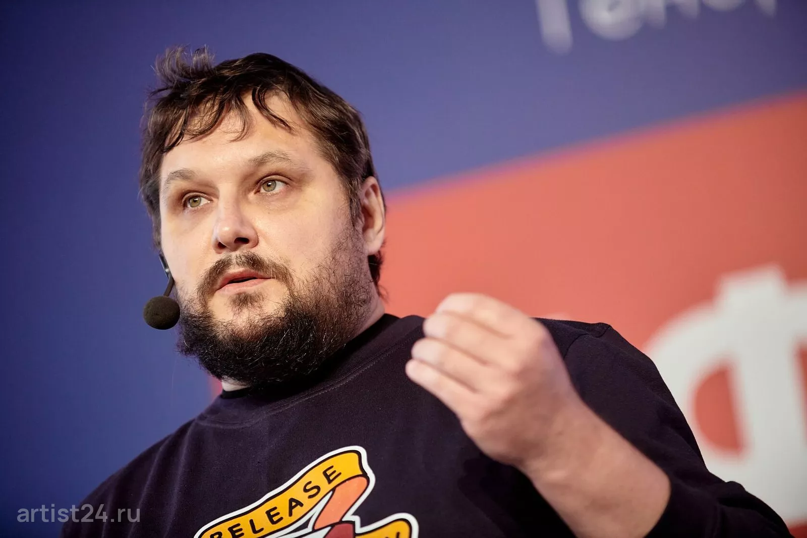 Спикер по ораторскому мастерству Кирилл Анастасин — спикер