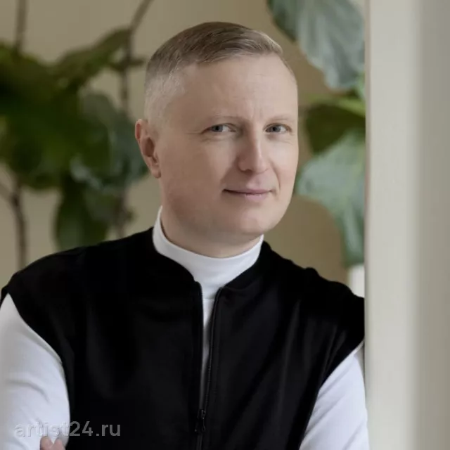 Спикер по маркетингу Антон Большаков — спикер