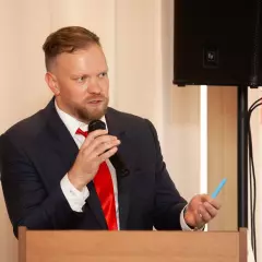 Спикер по госуправлению Дмитрий Желнин