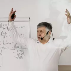 Спикер по стратегии Виктор Вальчук