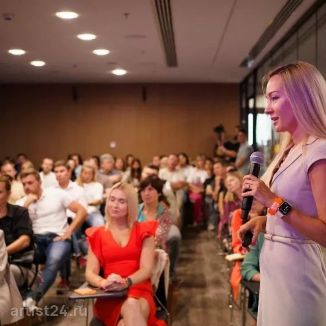 Спикер по маркетингу Екатерина Иванчик — спикер