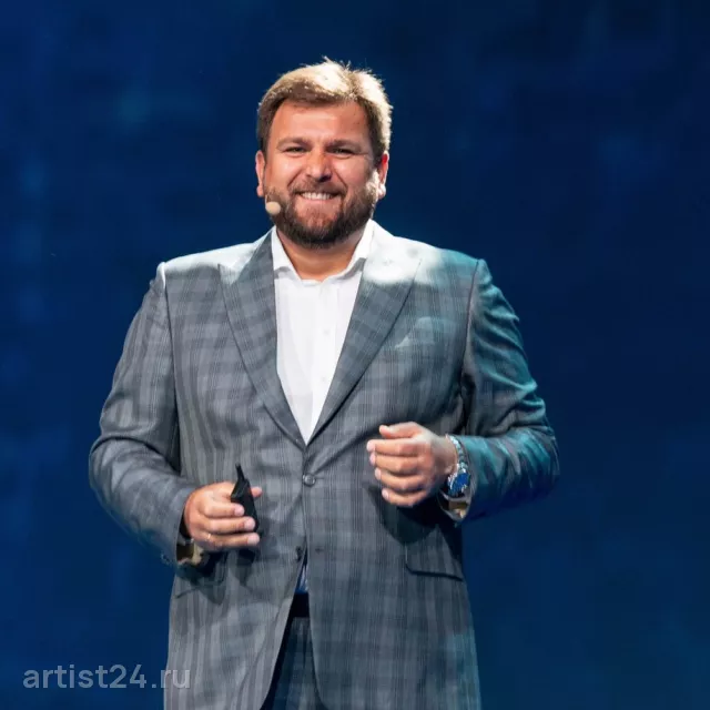 Спикер по клиентскому сервису Максим Недякин — спикер