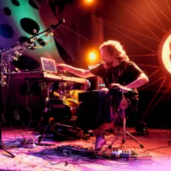 Музыкант-мультиинструменталист Boris Nowhere