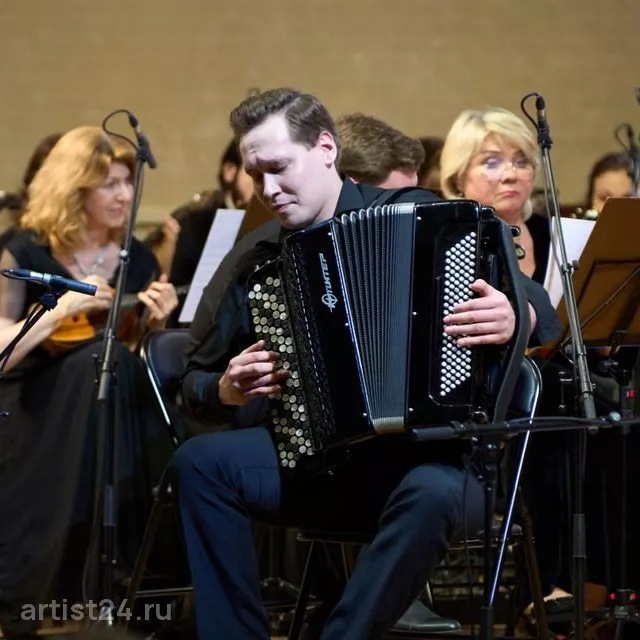 Оркестр русских народных инструментов им. Н. Н. Некрасова — музыкант, фото 2