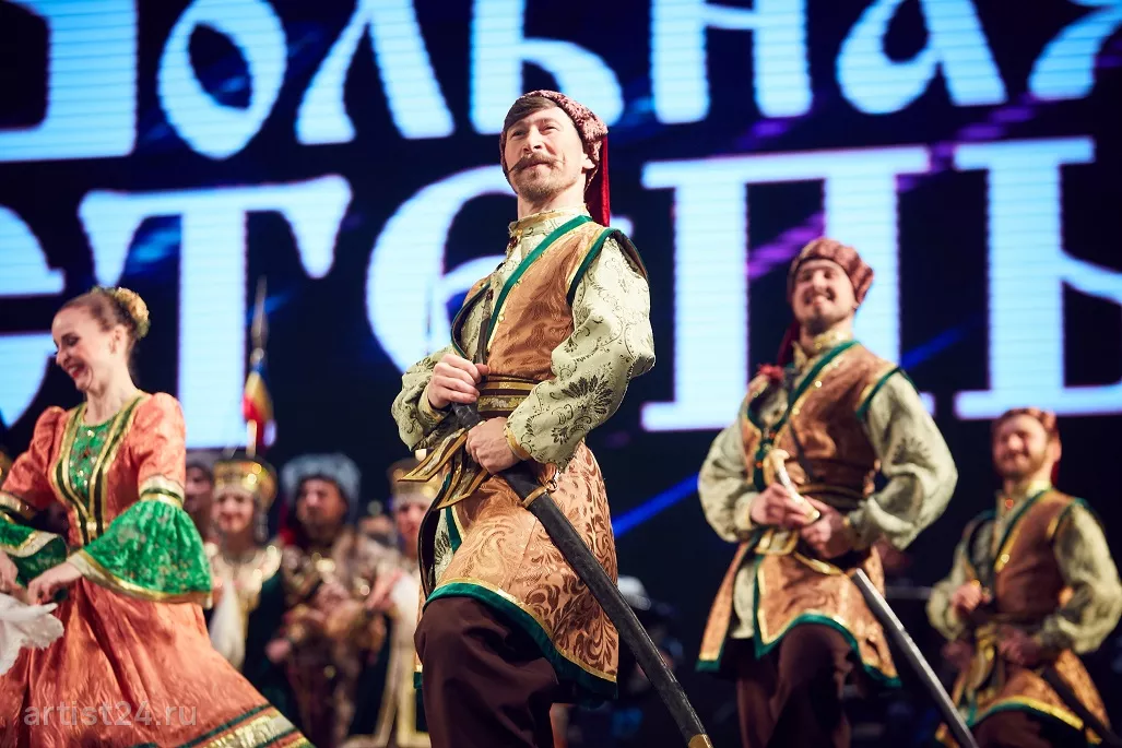 Казачий ансамбль песни и пляски «Вольная степь» — музыкант