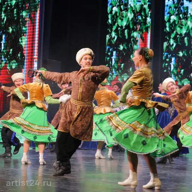 Казачий ансамбль песни и пляски «Вольная степь» — музыкант, фото 2